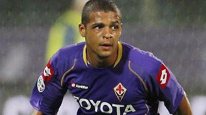 Ανταλλαγή Μέλο με Έμπουε