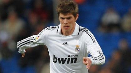 Συζητήσεις Στουτγάρδης-Ρεάλ για Χούντελαρ