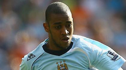 Προτίμησε Φερνάντες η Σεντ Ετιέν!