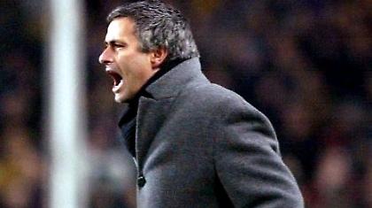 Μουρίνιο εναντίον… πάντων