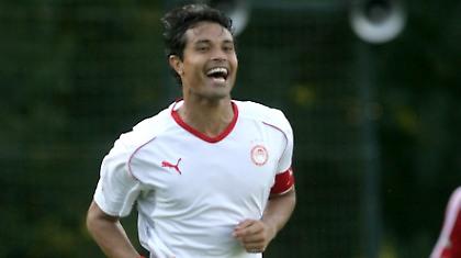 Ψάχνει τη θέση για το καλύτερο όπλο του!!!