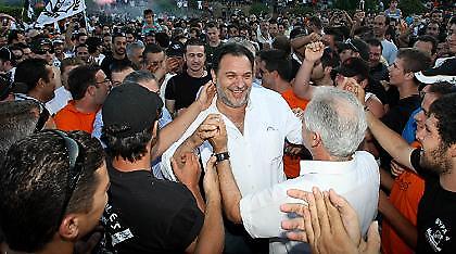 ΟΦΗ: Αποθέωση από 7.000 οπαδούς!