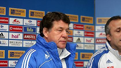 Δεν το βάζει κάτω ο Ρεχάγκελ!