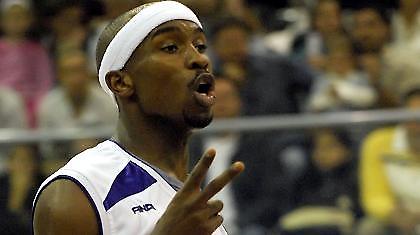 Στίνσον: «Η φανέλα, ο κόσμος και… η Ευρωλίγκα »