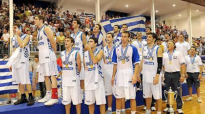 Λίγο μετά τις 11 η άφιξη των πρωταθλητών…