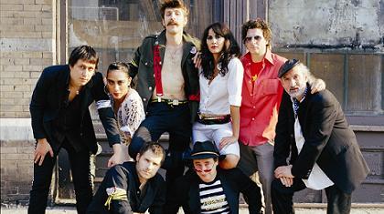 Οι τροβαδούροι επιστρέφουν