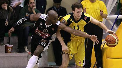 Εκτός Ντιαρά, Γκομίς