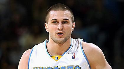 Πολύ κοντά σε Κλέιζα