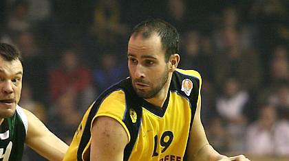 Ανανεώνει με Διαμαντόπουλο το Μαρούσι