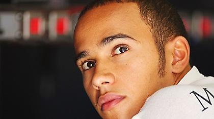 Χάμιλτον: «Ενθουσιασμένος με την επιστροφή Σουμάχερ»