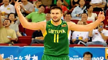 «Εικοσάρης» ο Κλέιζα, «ξύλο» στο Λετονία-Λιθουανία (video)