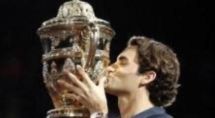 Παραμένει «βασιλιάς» ο Φέντερερ