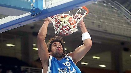 Κόντρα στους «σκληρούς» και τον…μποξέρ