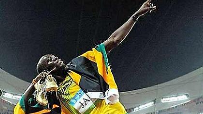 Στο μικροσκόπιο ο Μπολτ!