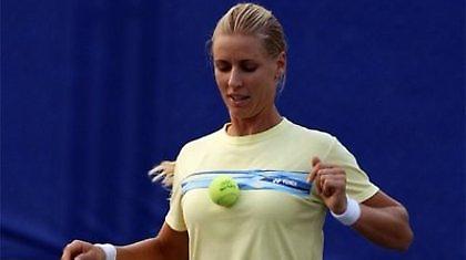 Θρίαμβος για Ντεμεντίεβα επί της Σαράποβα