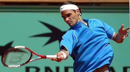 Ακλόνητος στην κορυφή ο Φέντερερ