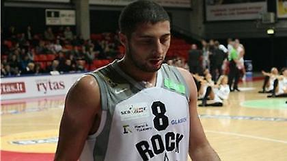 Τσιντσάτζε: «Δεν ήρθα για τα χρήματα»