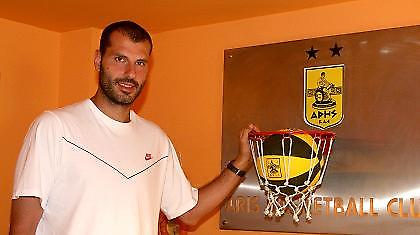 Κακιούζης: «Τίτλο με τον Άρη»