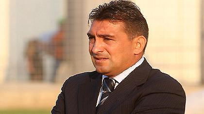 Ντουμιτρέσκου εναντίον Σαββάκη!