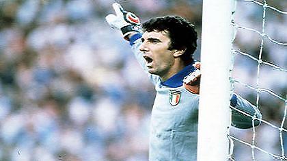 Τζοφ: «Η Γηραιά Κυρία, επιστρέφει…»