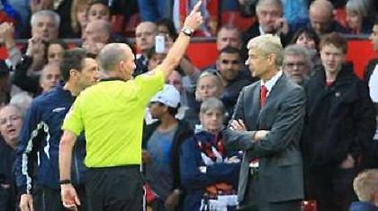 Έξαλλος με τη διαιτησία ο Βενγκέρ