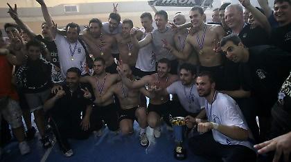 Επιστροφή ΠΑΟΚ από Ρουμανία, ικανοποιημένος ο Σκανδάλης