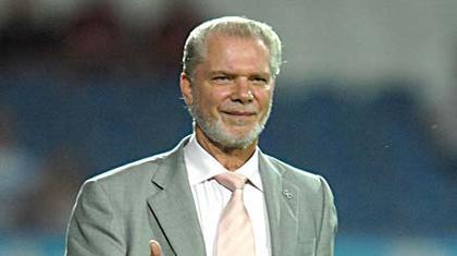 Γκολντ: «Γελοιότητες...»