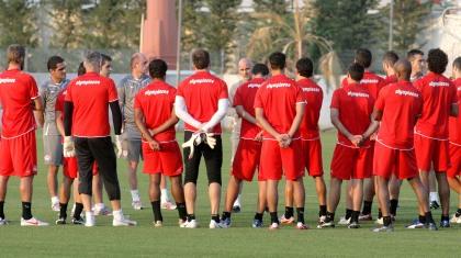 Από τους 25 του ρόστερ οι 18 είναι αμυντικογενείς!!!