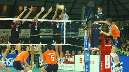 Εξασφάλισε την πρόκριση η Ρωσία, αναπτέρωσε τις ελπίδες της η Γαλλία