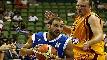 Μήπως να τους…προκαλούμε συνέχεια;