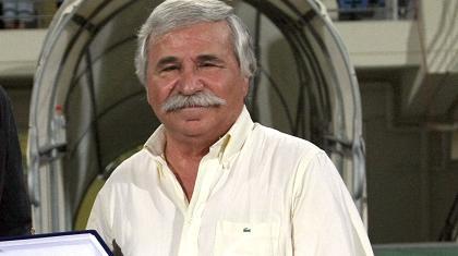 Παπουτσάκης: «Να χαμηλώσουμε τις φτερούγες μας…»