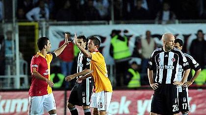 Καταιγιστική η Γαλατάσαραϊ στο ντέρμπι