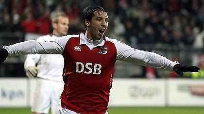 Δύο έξω, ένας μέσα για Άλκμααρ