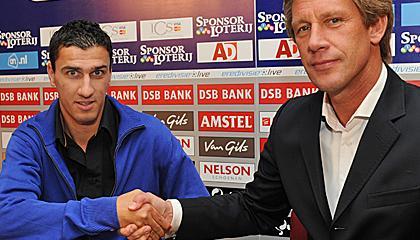 Ανανέωσε ο Μάρτενς με Άλκμααρ