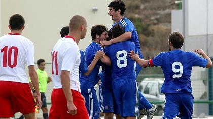 Καλή εμφάνιση και νίκη για τη Νέων