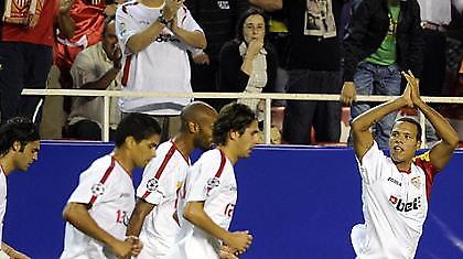 Εύκολα η Σεβίλλη, «τσίμπησε» τον βαθμό η Ρέιντζερς