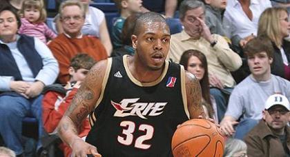 Στην Αζοβμάς ο Έρικ Ντάνιελς