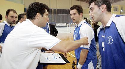 Ιατρούδης: «Όλοι ενωμένοι για να προκριθεί η Εθνική στα πλέι οφ»