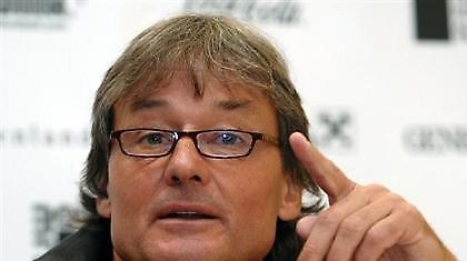 Παρέμεινε στην Αυστρία ο Κονσταντίνι