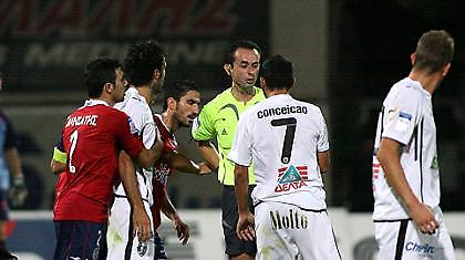 ΠΑΟΚ: Φωνάζει για διαιτησία, ξεμένει από φορ