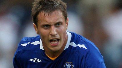 Ξανά «μαχαιροβγάλτες» σε παίκτη της Premier League…