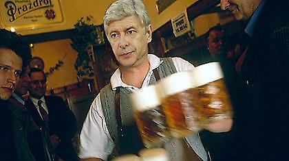 Ο Βενγκέρ, τα ποτά και τα ξενύχτια!