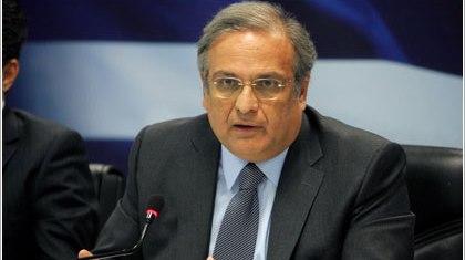 Παπαθανασίου: «Ελπίζουμε στο πρώτο θετικό αποτέλεσμα στην Αγγλία»