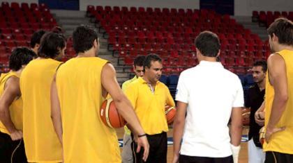 Φλεβαράκης: «Χρειάζεται ηρεμία και σκληρή δουλειά»