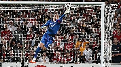 LIVE: Άρσεναλ- Ολυμπιακός 2-0 (Τελικό)