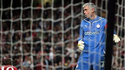 Πολύς κόσμος στον κουβά ρε παιδιά. Πολύς…