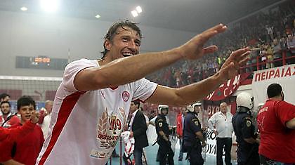 Ηγέτης του Ολυμπιακού και τυπικά ο Μίλκοβιτς