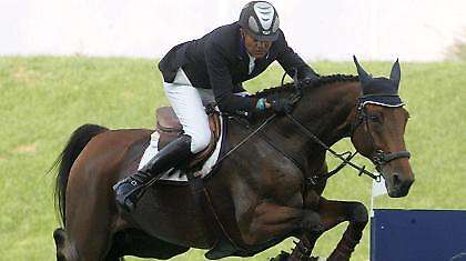 «Ιππότης» ο Πετρής!