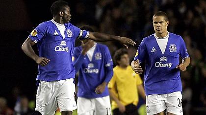 Πρώτη με ανατροπή η Έβερτον