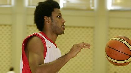 ΣΕΦ-τέ με νίκη ο Ολυμπιακός